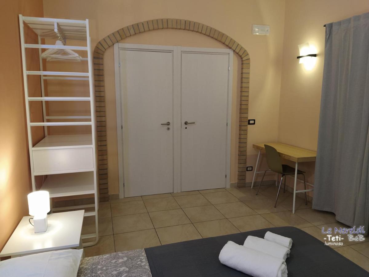 Le Nereidi b&b Acireale Centro Exterior foto