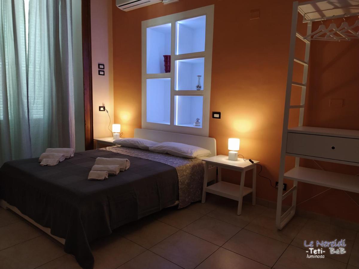 Le Nereidi b&b Acireale Centro Exterior foto